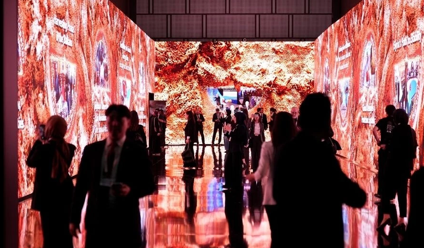 ADF kapsamında "Belirsizliklerin Yönetilmesinde Stratejik İletişim" paneli düzenlendi