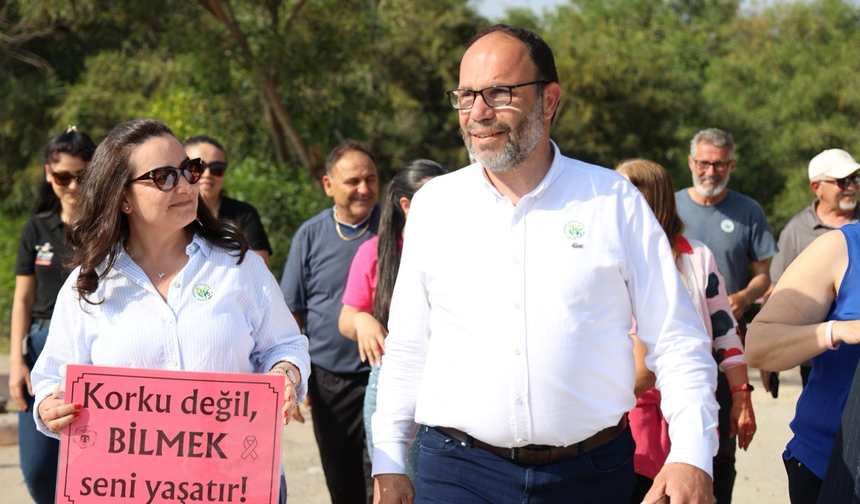 İskele’de kansere karşı farkındalık yürüyüşü düzenlendi