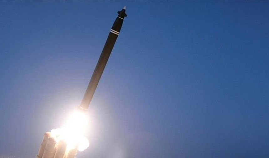 Kuzey Kore, test amacıyla misket bombası başlıklı taktik balistik füze fırlattığını açıkladı