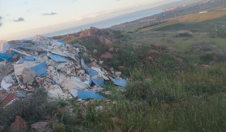 Cengizköy’de moloz tepkisi: Yetkililer göreve davet edildi