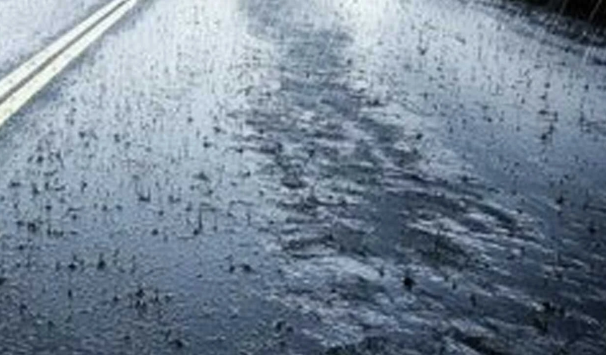 Lefkoşa-Gazimağusa yolunda sağanak: Görüş düştü