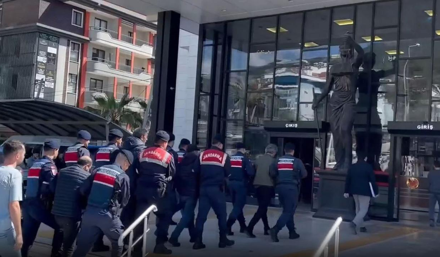 Zehir tacirlerine darbe: 425 bin hap ele geçirildi