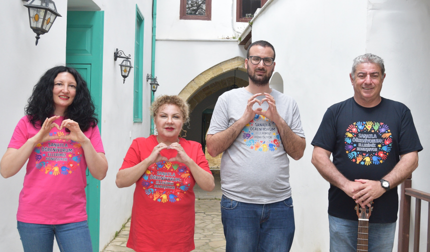 Lefkoşa Belediye Orkestrası’ndan işaret dili eğitimi