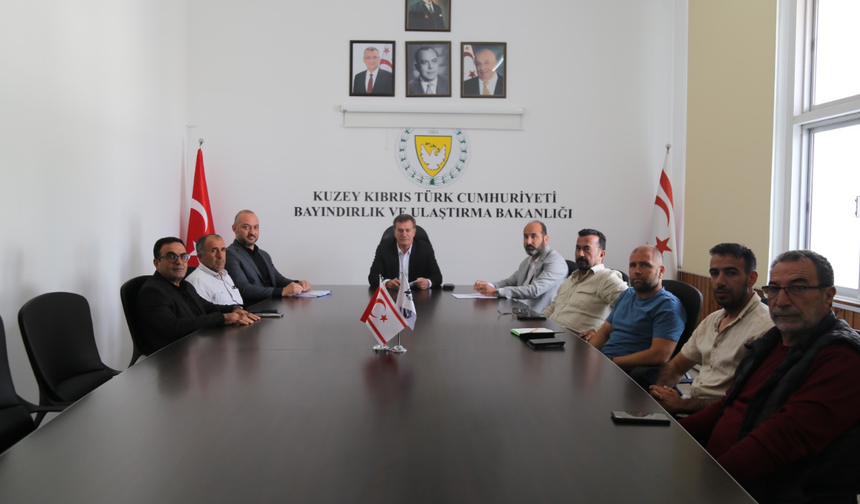 Taksiciler Federasyonu Arıklı ile bir araya geldi