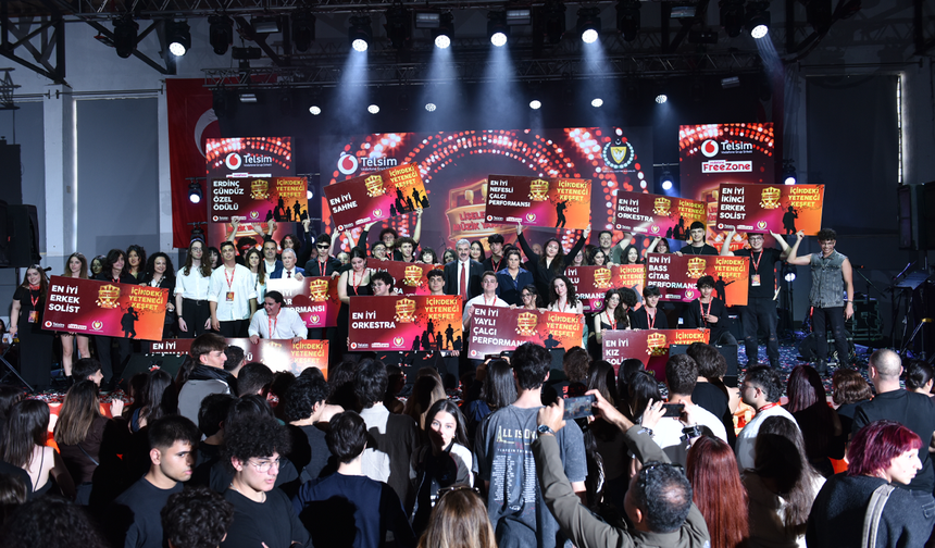 Telsim Freezone 12. Liselerarası Müzik Yarışması’nın büyük ödülü Levent Koleji’nin oldu