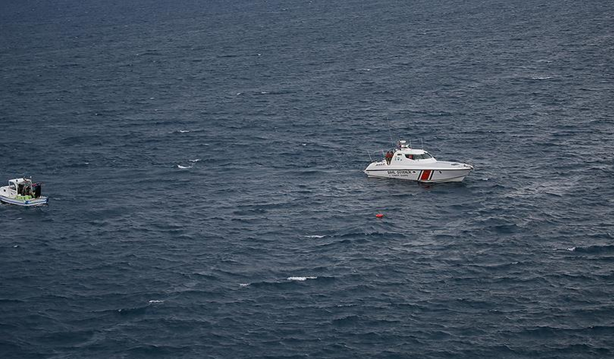 Bodrum’da düzensiz göçmenleri taşıyan bot battı