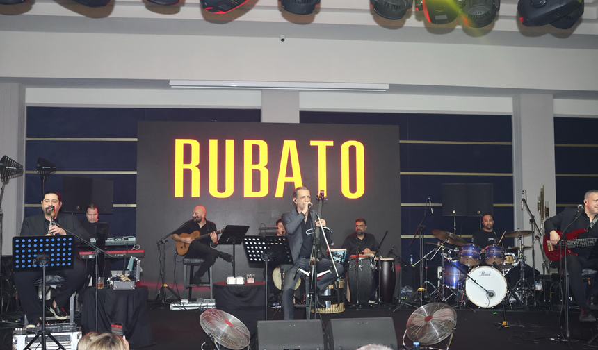 Acapulco Live’da Alkışlar Rubato İçin