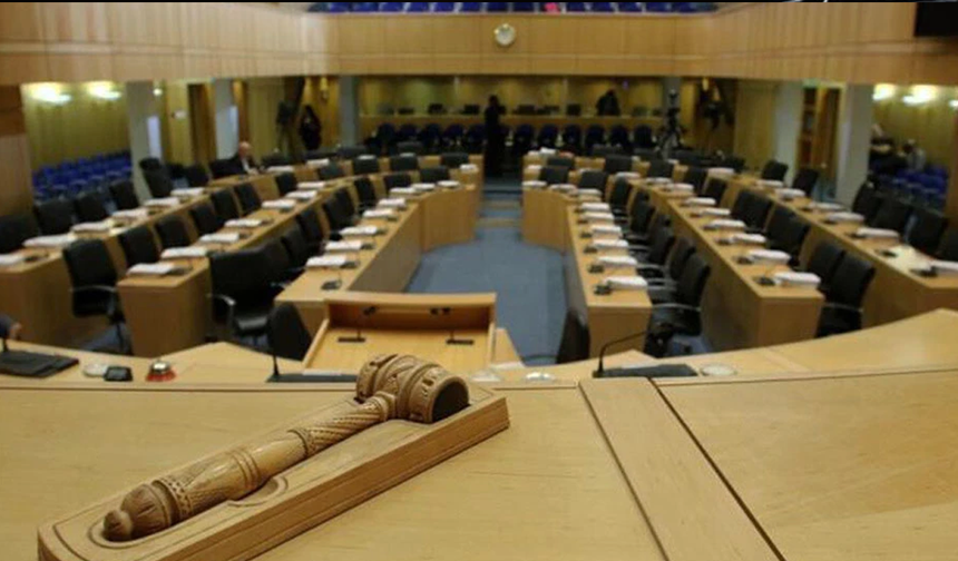 Rum Yönetimi'nde Meclis Başkanı artık iki turda seçilecek