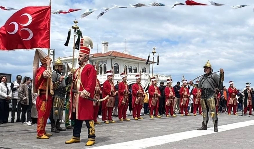 Türkiye'de İstanbul’un fethinin 573'üncü yılı “Fetih Yürüyüşü” ile kutlandı