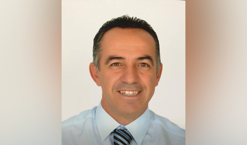 EMEKLİ MÜDÜR BU BAYRAMDA ÇOCUKLARI SEVİNDİRDİ