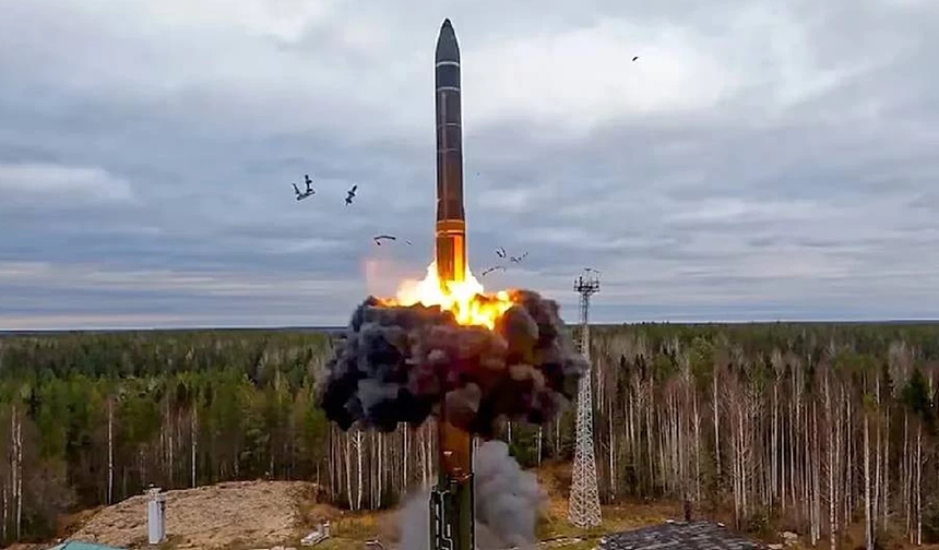 Rusya Oreşnik füzesiyle Kiev'in savunmasını test etti