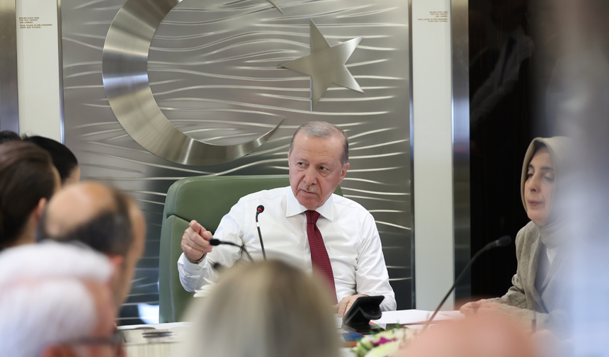 Cumhurbaşkanı Erdoğan: "Türk dünyası da üzerine düşeni yaparak, Kıbrıs Türk halkını bağrına basıyor"