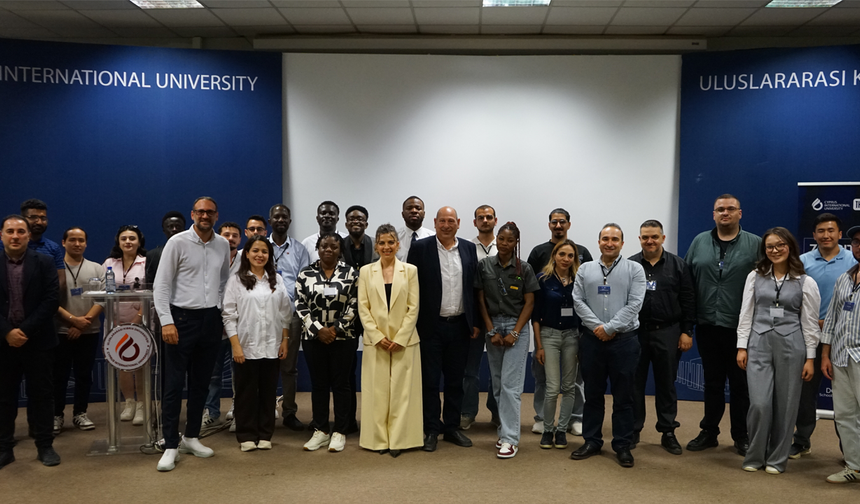 UKÜ'de "7. Dijital Global Gelecek Konferansı" düzenlendi