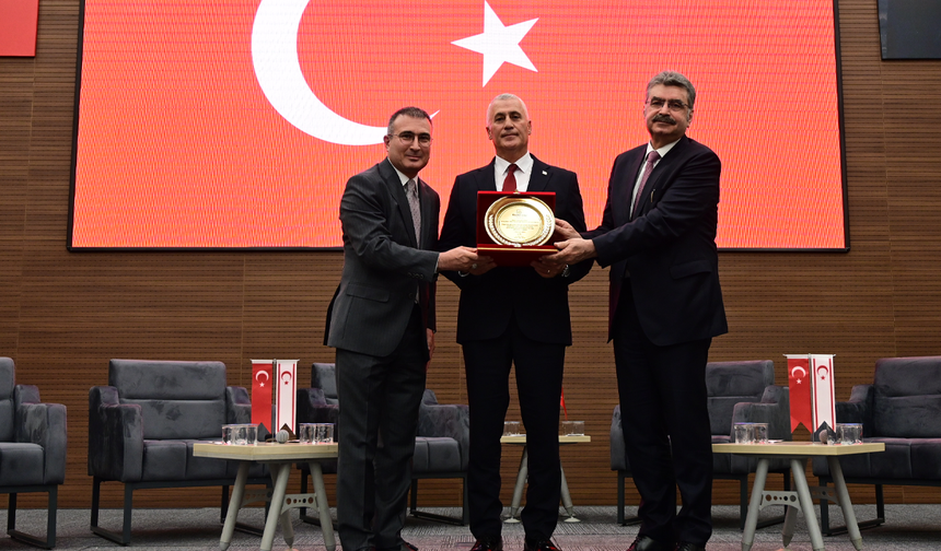 Türkiye-KKTC Ekonomik İlişkilerin Güçlendirilmesi Toplantısı düzenlendi