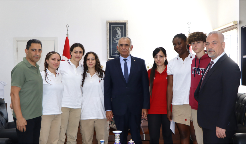 Çavuşoğlu’ndan sporculara burs açıklaması