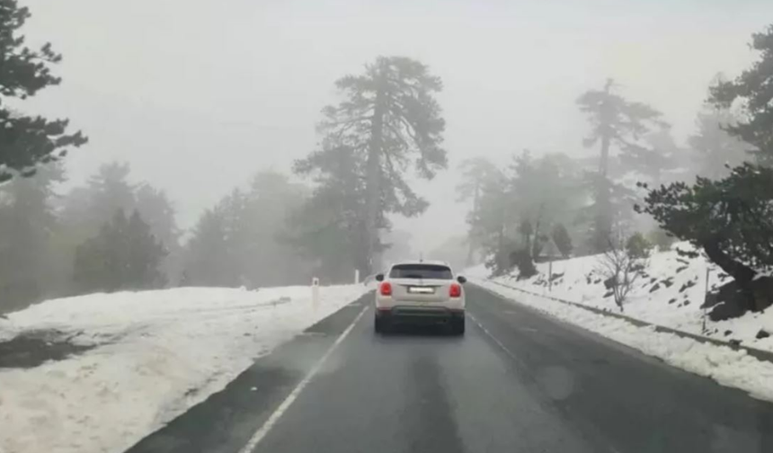 Trodos’ta baharda kar şaşkınlığı