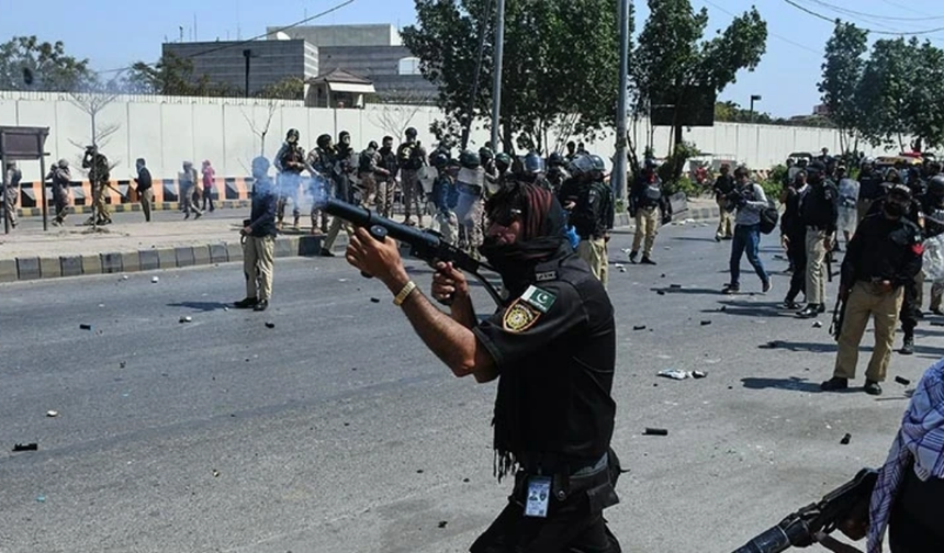 ABD, Peşaver Başkonsolosluğu’nu kapatıyor