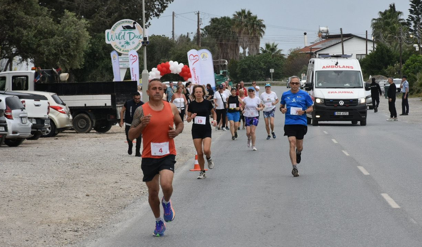 Lapta’da düzenlenen "Heartbeat Fun Run" etkinliğinde 230 bin TL bağış toplandı