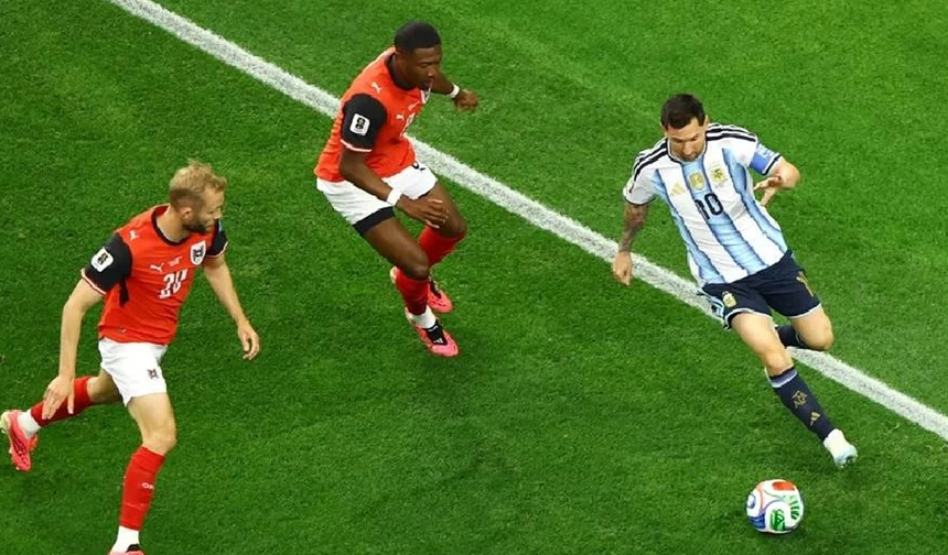 Messi rekoru kırdı: Arjantin'i bir kez daha galibiyete götürdü
