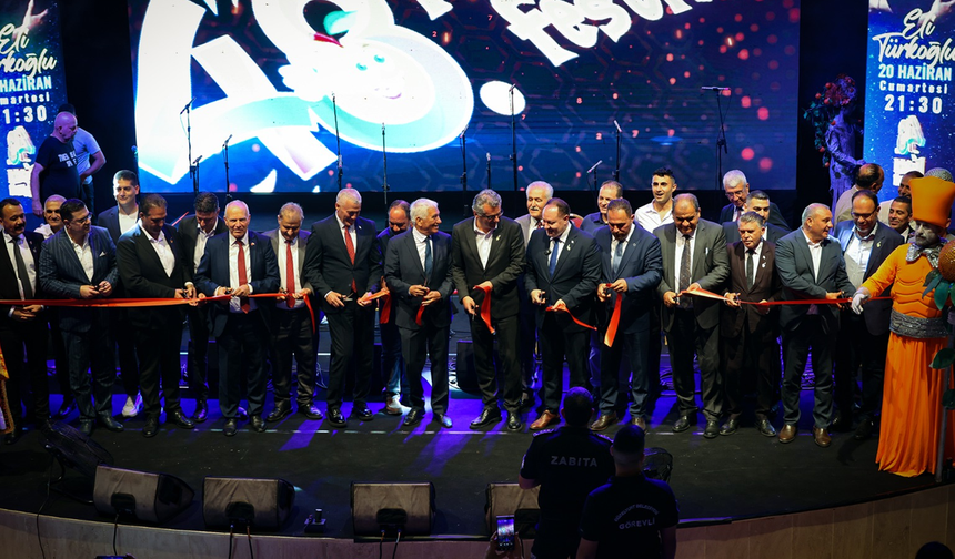 48. Güzelyurt Portakal Festivali dün akşam başladı