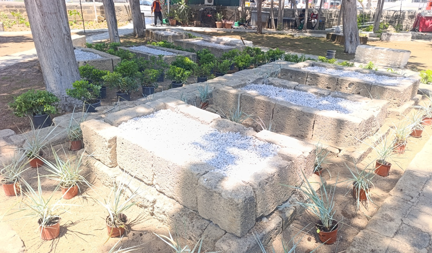 Girne Belediyesi’nden Baldöken Osmanlı Mezarlığı’na peyzaj düzenlemesi