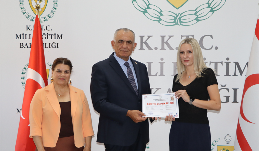 Çavuşoğlu'ndan Gençlere Meslek Mesajı