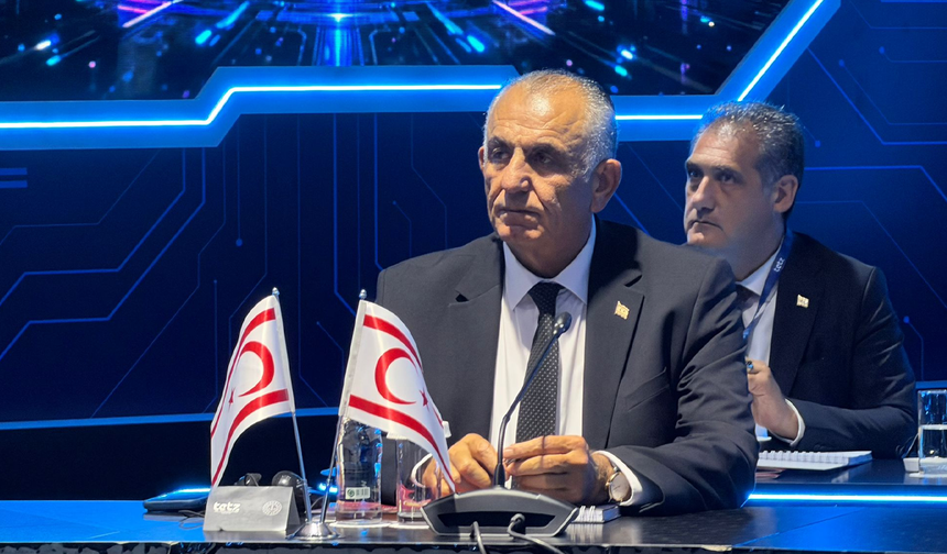 Çavuşoğlu: "İnsanlık, tarihin en hızlı teknolojik dönüşüm süreçlerinden birini yaşıyor”