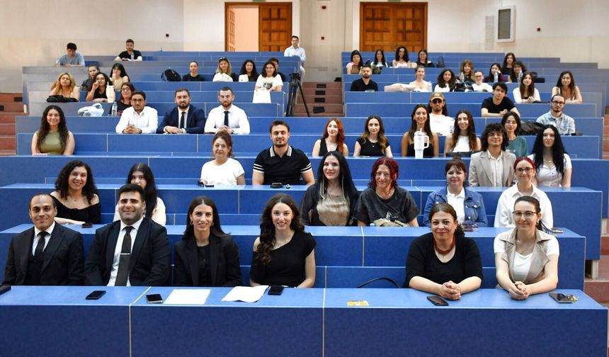 DAÜ TOLES MEZUNLAR ZİRVESİ ÖĞRENCİ VE MEZUNLARI BİR ARAYA GETİRDİ