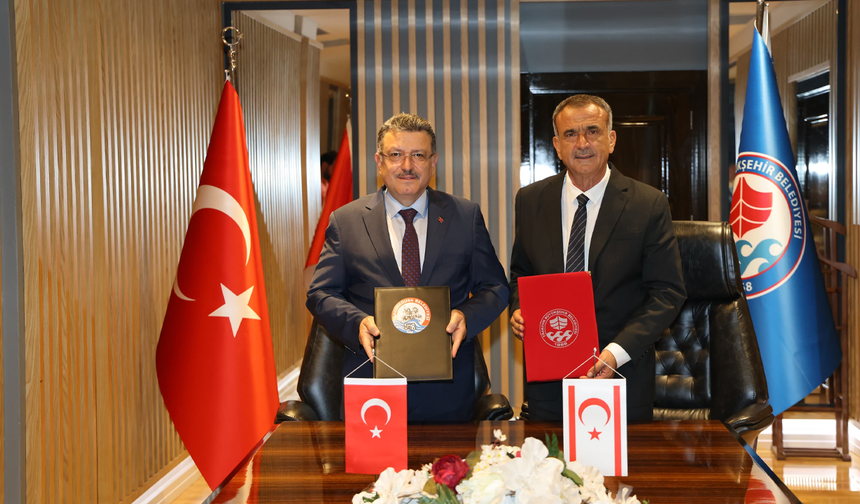 Gazimağusa Belediyesi ile Trabzon Büyükşehir Belediyesi arasında "Kardeş Şehir Protokolü" imzalandı