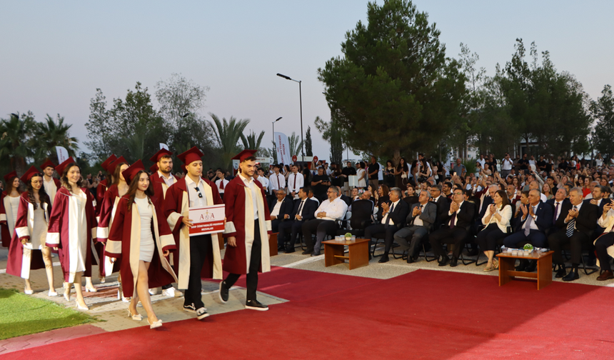 Atatürk Öğretmen Akademisi mezuniyet töreni yapıldı