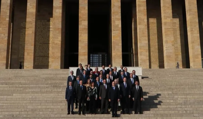 NATO heyeti, Anıtkabir'i ziyaret etti
