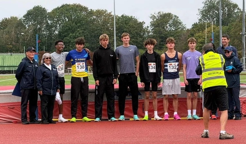 Erdinç İnçay, İngiltere’de 1.96 metre atladı: U16 kategorisinde ikinci en yüksek dereceyi elde etti