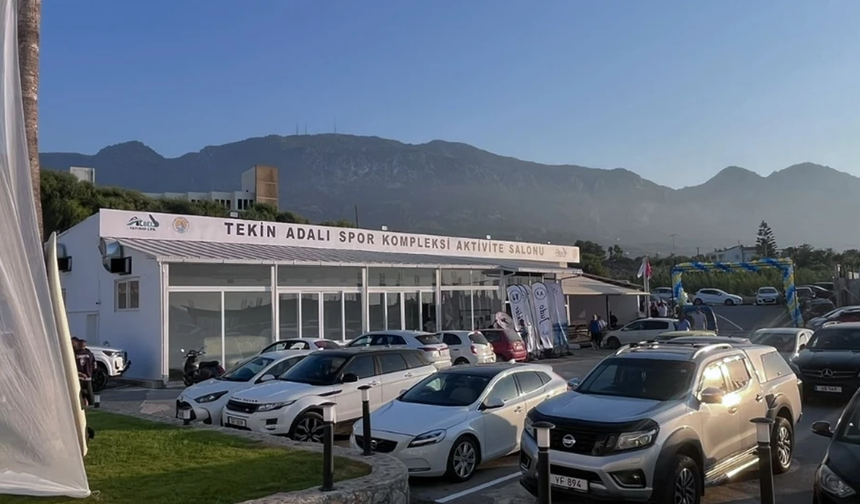 Lapta'da Tekin Adalı Spor Kompleksi hizmete açıldı