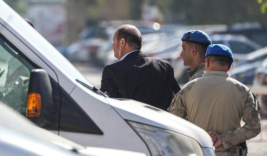 Menderes Belediye Başkanı tutuklandı