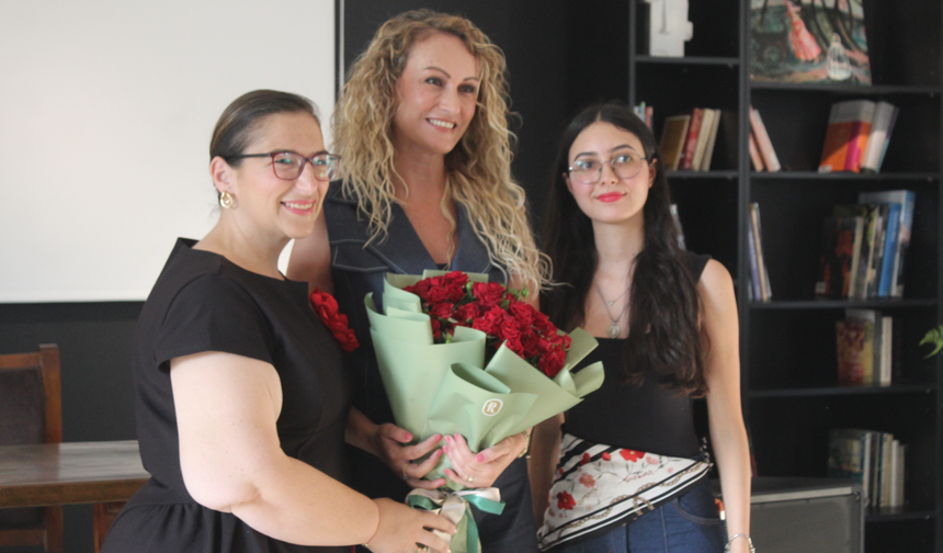 “Women in Red” etkinliği düzenlendi