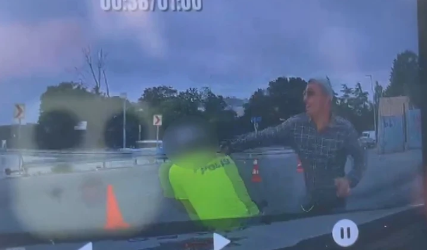 Polise Bıçaklı Saldırı! Şüpheli Ayağından Vurularak Yakalandı