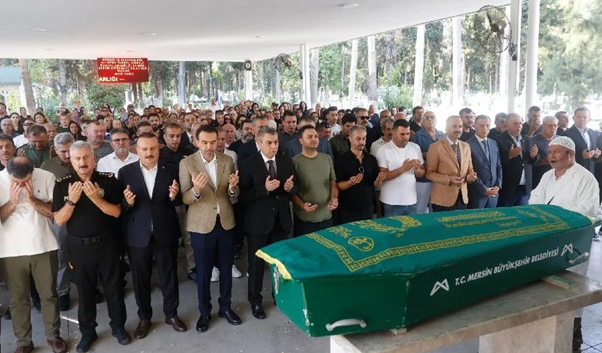 Gemi kazasında hayatını kaybeden Reyhan Verim Mersin'de defnedildi