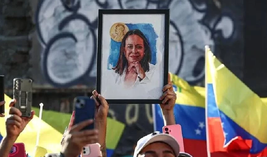 Venezuela'da yüzlerce kişi seçim talebiyle gösteriler düzenledi