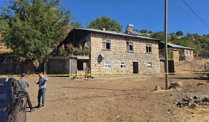 Karı kocayı katledip evlerini ateşe verdiler: İçerideki incelemede dikkat çeken detay