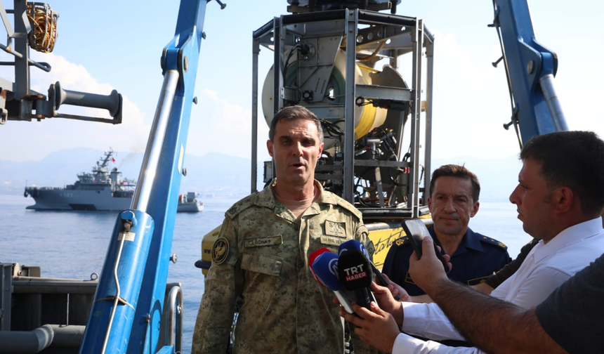 TAK ekibi, TCG Alemdar gemisinde... Kayıp 16 kişiyi arama çalışmaları aralıksız sürüyor