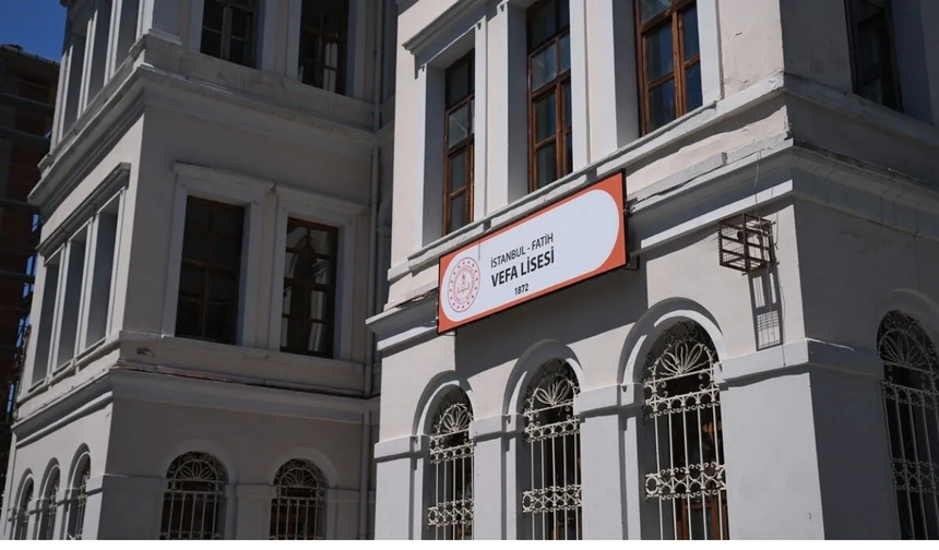 Vefa Lisesi, tarihi mirasıyla eğitimde simge olmayı sürdürüyor