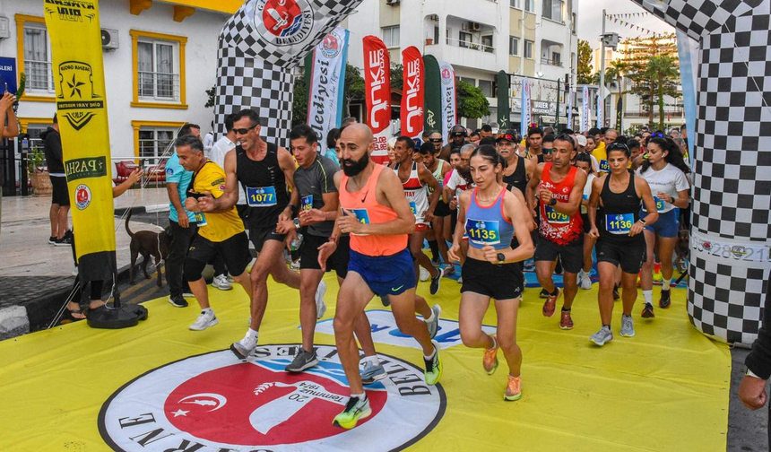 Girne Belediyesi Yarı Maratonu Geçici Trafik ve Güzergâh Düzenlemesi Duyurusu