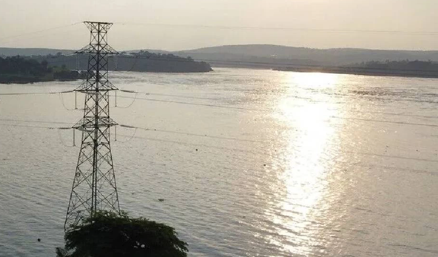 Kongo Nehri'nde iki teknenin çarpışması sonucu 30 kişi öldü