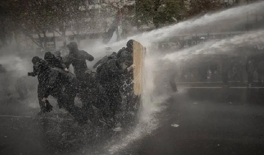 Avrupa sokaklarına ekim ayında protestolar damga vurdu