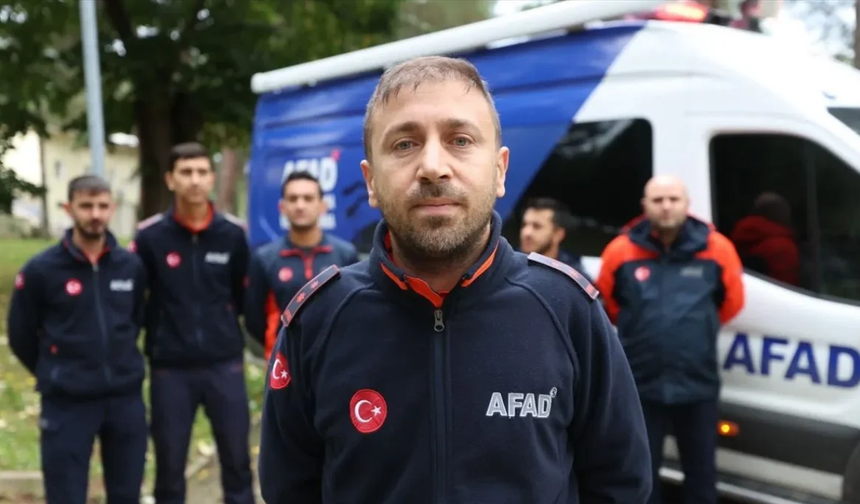 Sakarya'da dere taşkınında bebeği halat düzeneğiyle kurtaran AFAD personeli, o anları anlattı