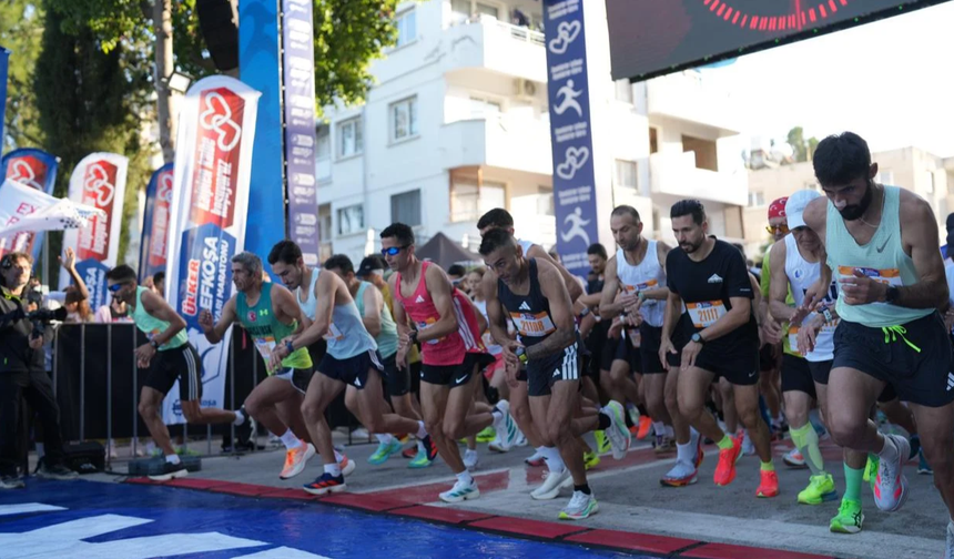 Ülker Lefkoşa Yarı Maratonu’nda heyecan 21 kilometre koşusu ile başladı