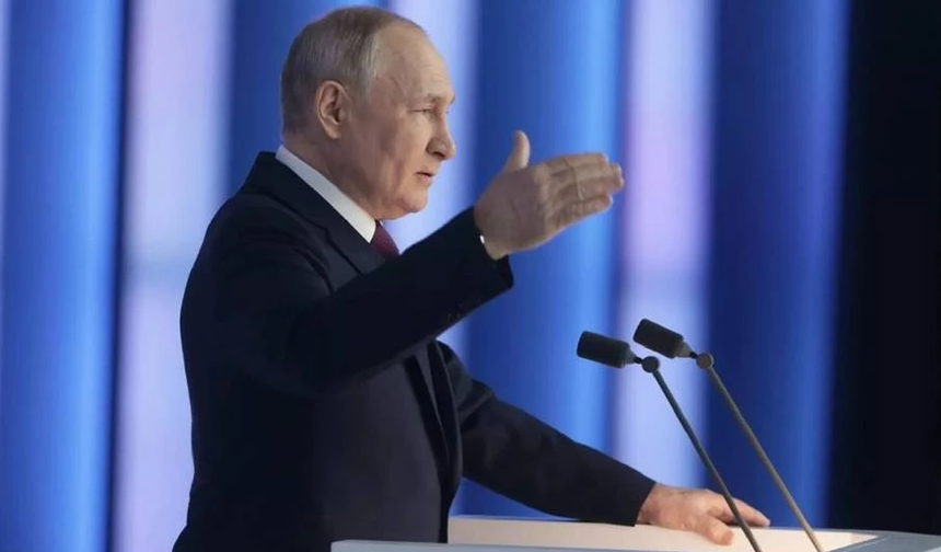 Putin, Elon Musk ile uydu konusunda temas halinde olduklarını söyledi