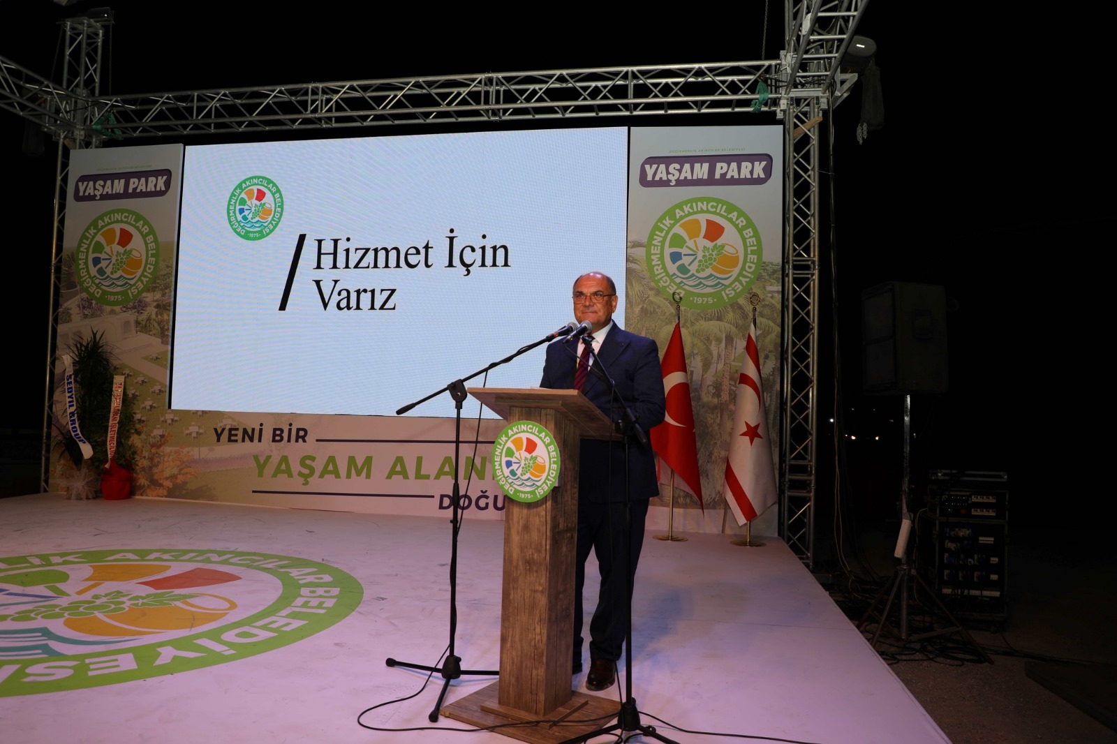 166E8B37 0821 4989 B543 33E8338D6Ef5