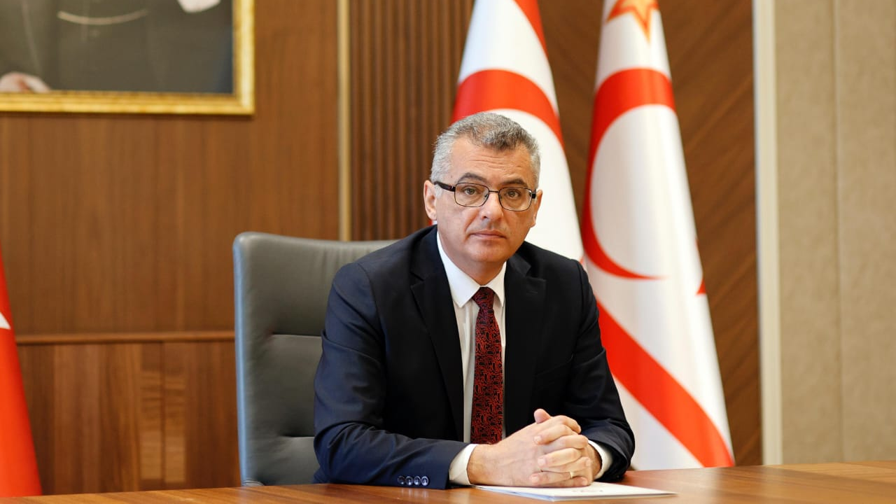 Cumhurbaşkanı Erhürman: “Karma evliliklerden doğan çocukların yurttaşlığı insan hakları ve ayrımcılık yasağı sorunudur”