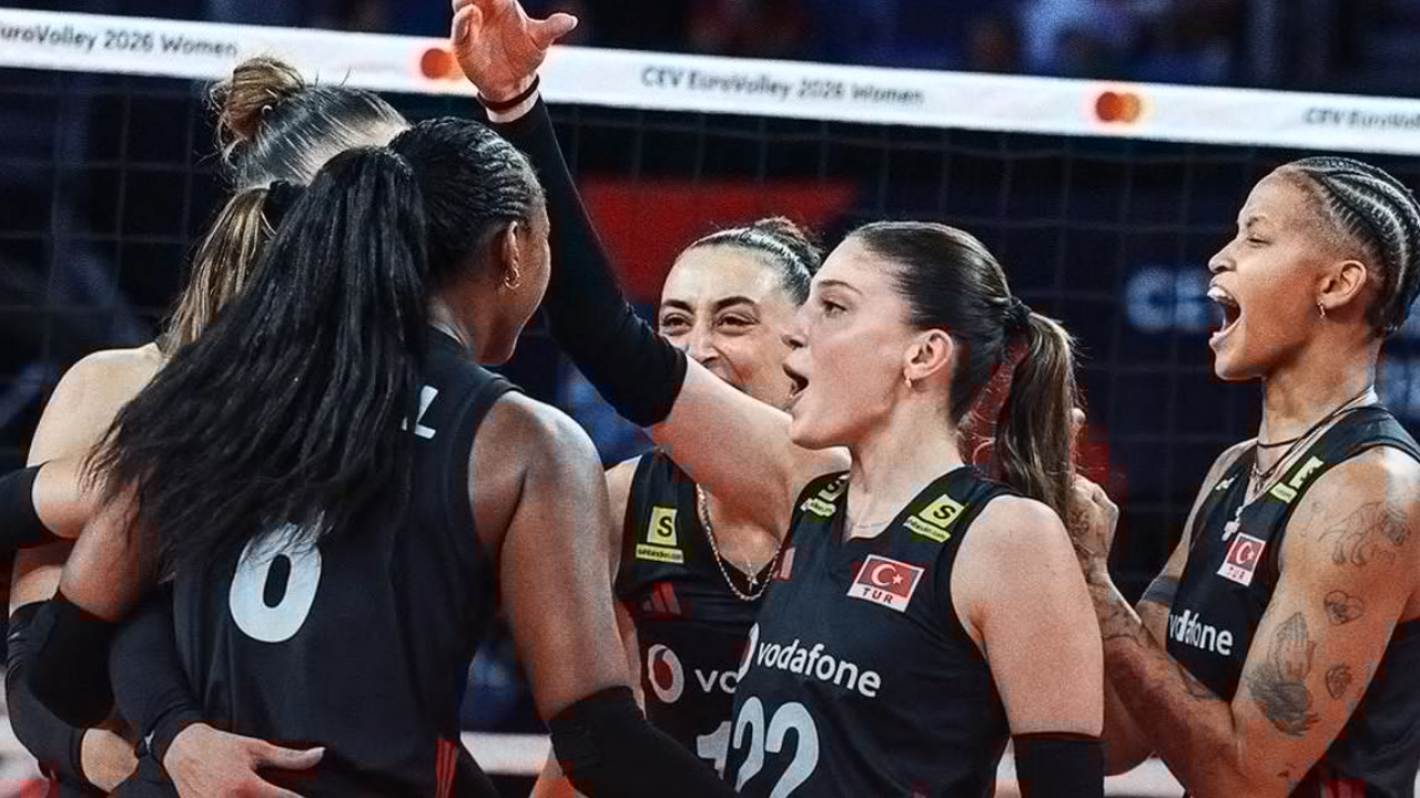 A Milli Kadın Voleybol Takımı 2'de 2 Yaptı